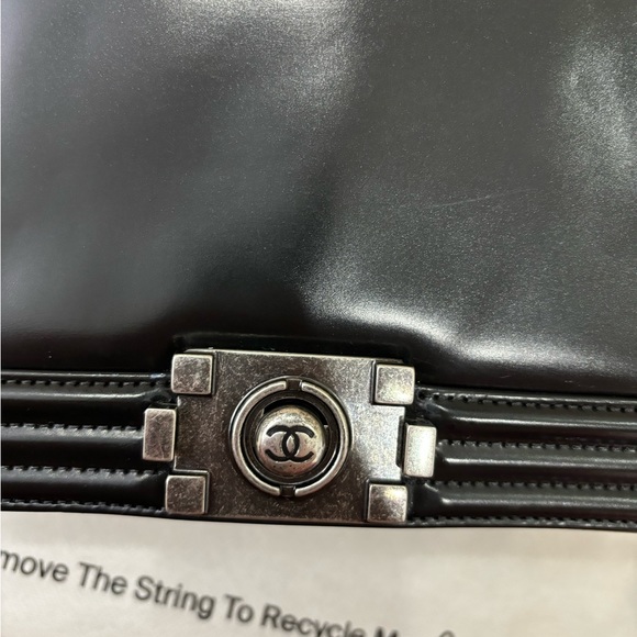 Chanel Large Boy Bag - Picture 8 of 15